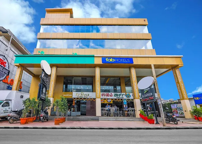 Fabhotel High Rise Suites - Nr Marathahalli Bridge